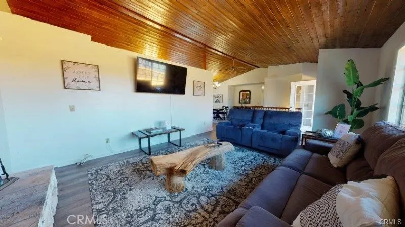621 Arth Drive Crestline, CA 92325