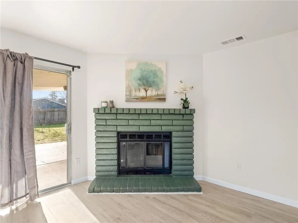 4359 W Cardiff Fresno, CA 93722