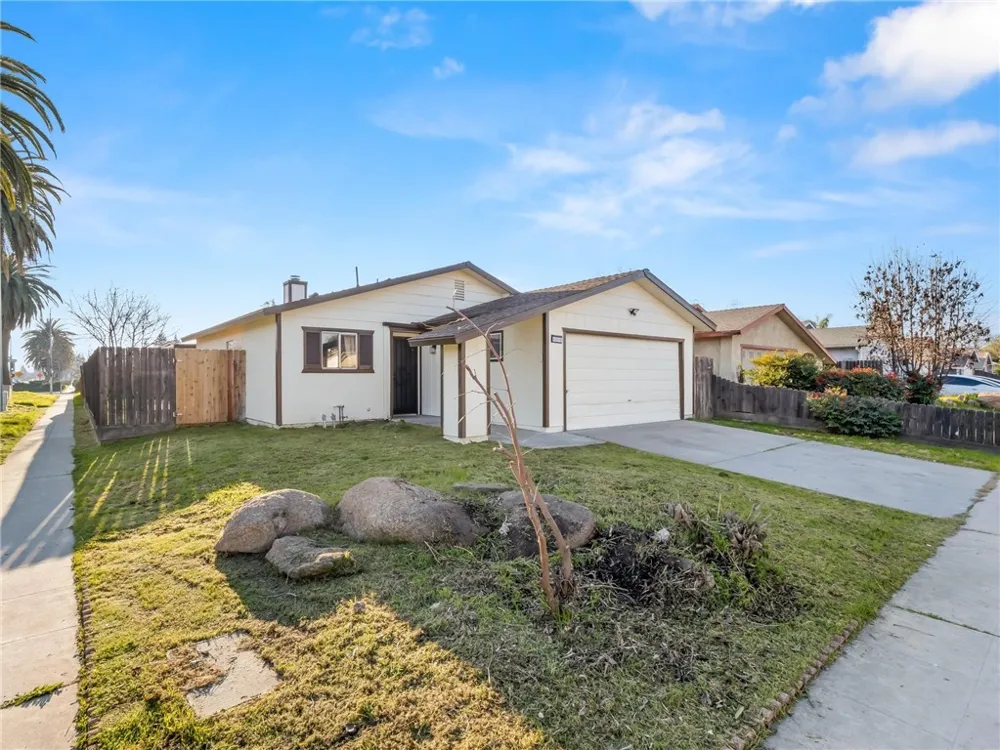 4359 W Cardiff Fresno, CA 93722