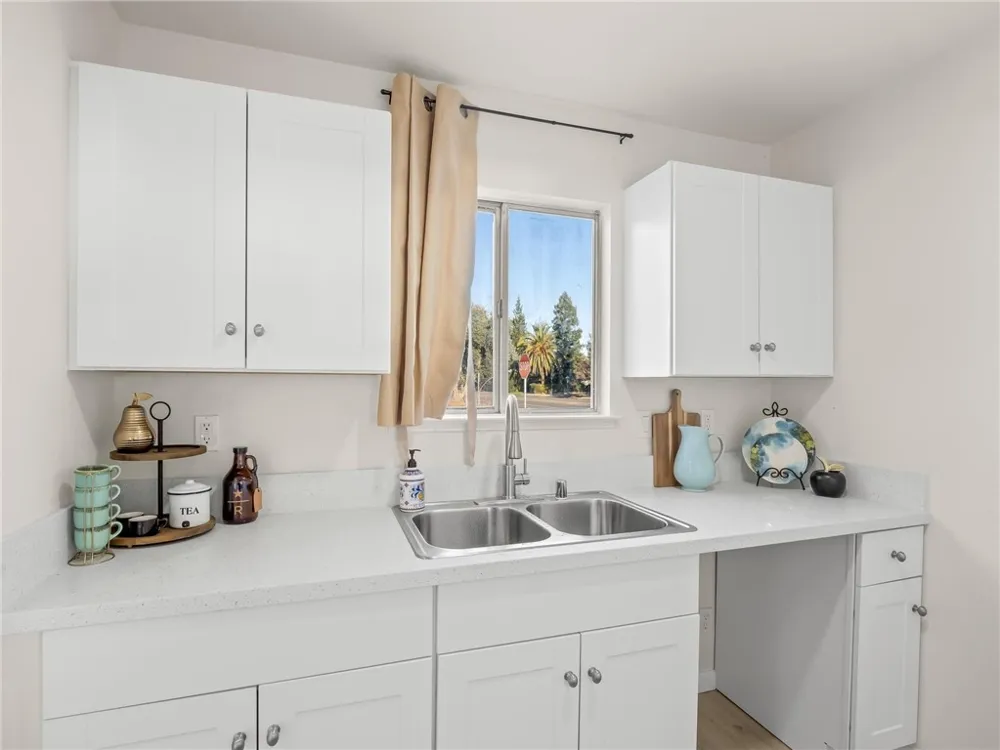 4359 W Cardiff Fresno, CA 93722