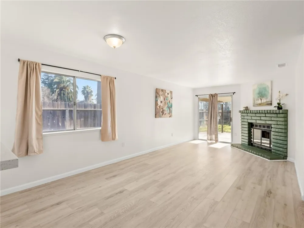 4359 W Cardiff Fresno, CA 93722