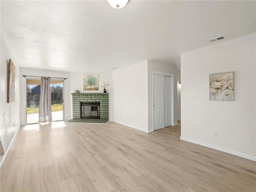 4359 W Cardiff Fresno, CA 93722