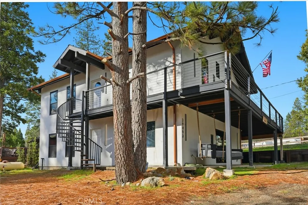 39490 Crane Valley Court Bass Lake, CA 93604