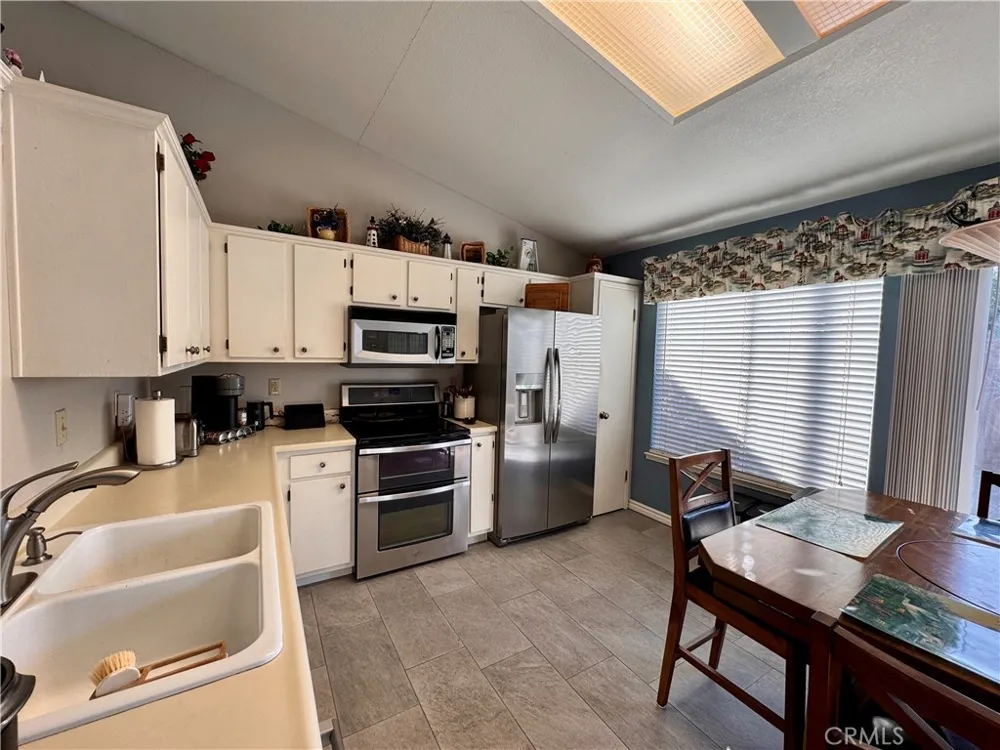 240 Gelf Modesto, CA 95357