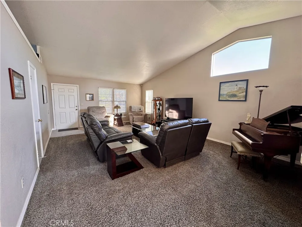 240 Gelf Modesto, CA 95357