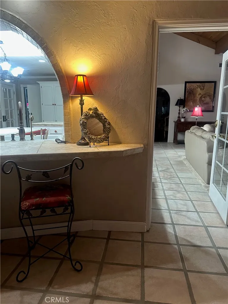 886 E Richmond Fresno, CA 93720