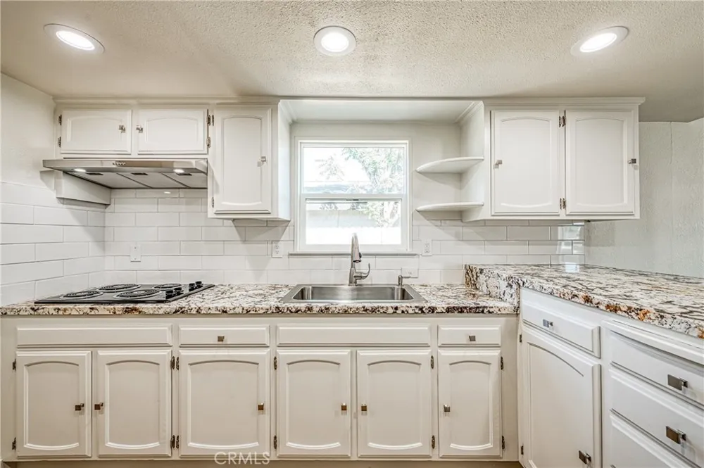 1651 5th Street Clovis, CA 93611