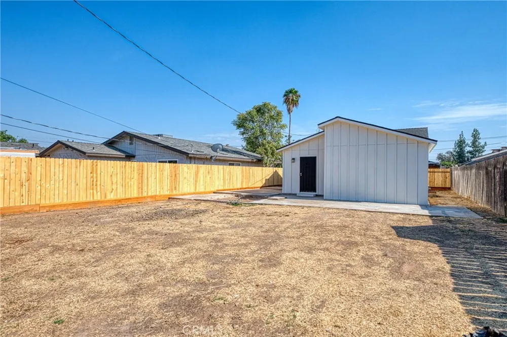 1651 5th Street Clovis, CA 93611