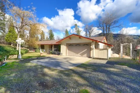 5909 Evergreen