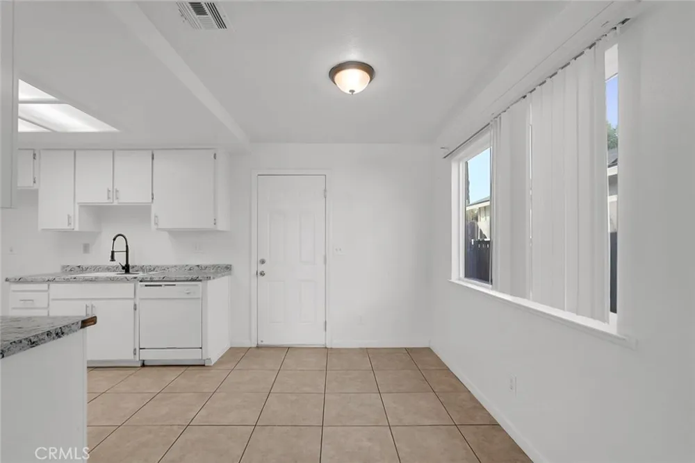 2122 Harrison Court Chowchilla, CA 93610