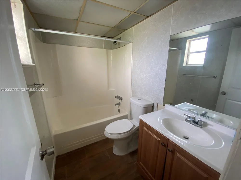 2800 NW 56th Ave #B304 Lauderhill, FL 33313