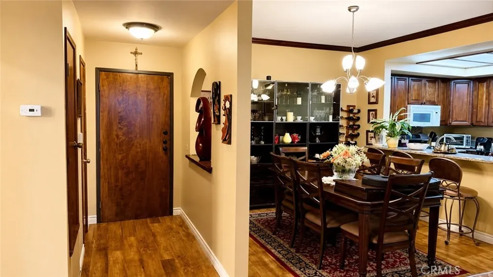 5534 Encino #204 Encino, CA 91316