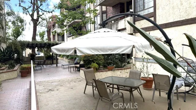 5534 Encino #204 Encino, CA 91316