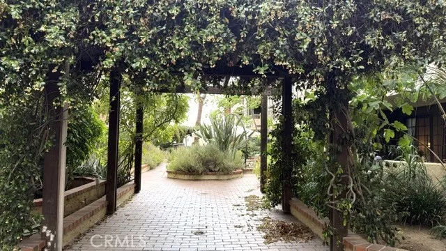 5534 Encino #204 Encino, CA 91316