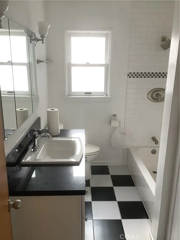 3149 Alabama Street La Crescenta, CA 91214