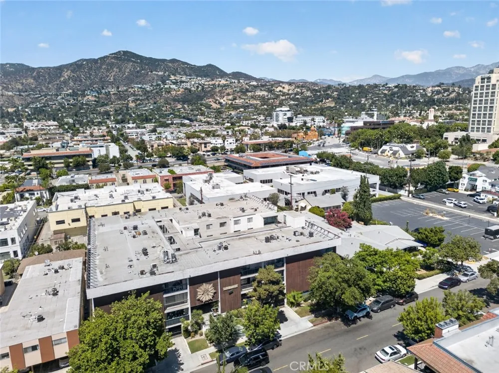 333 Burchett Street #206 Glendale, CA 91203