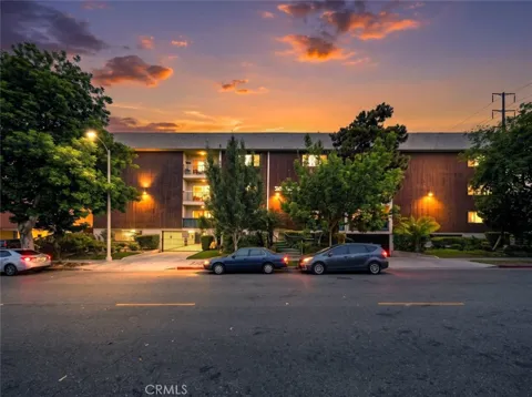 333 Burchett Street #206