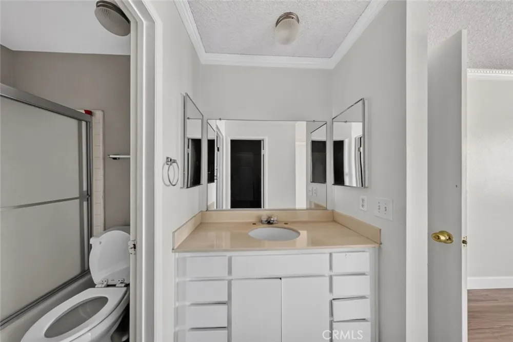 333 Burchett Street #206 Glendale, CA 91203