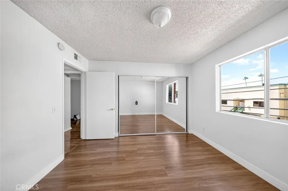 333 Burchett Street #206 Glendale, CA 91203