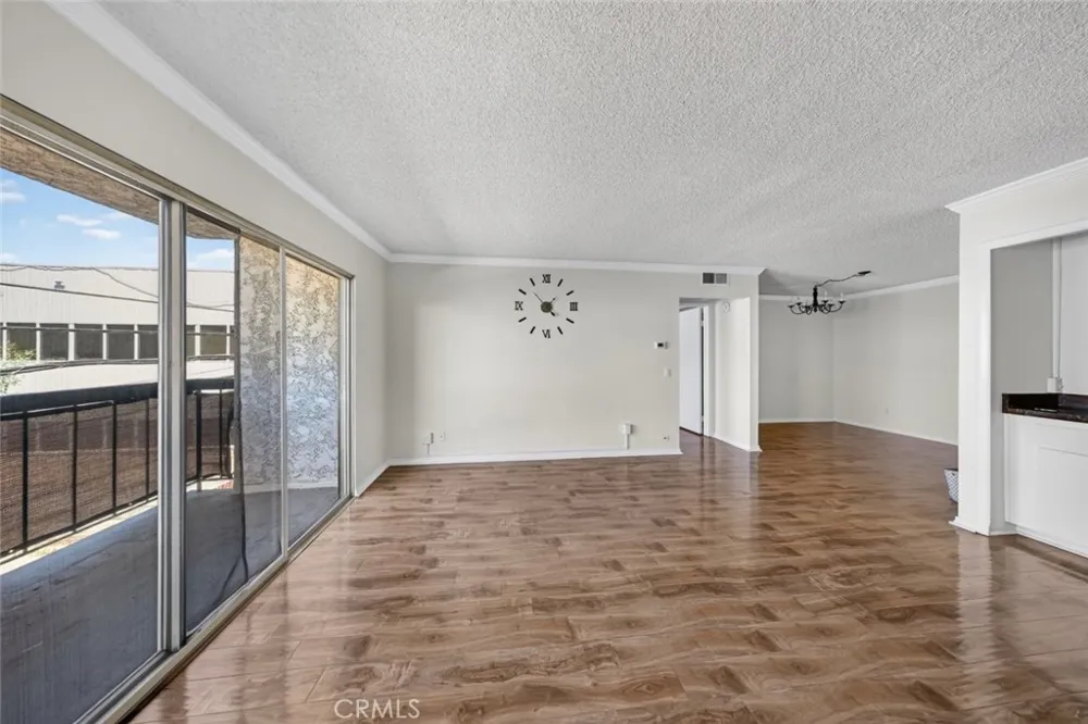333 Burchett Street #206 Glendale, CA 91203