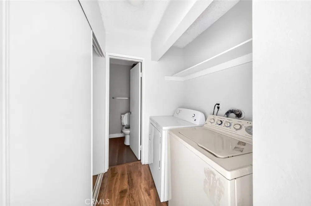 333 Burchett Street #206 Glendale, CA 91203