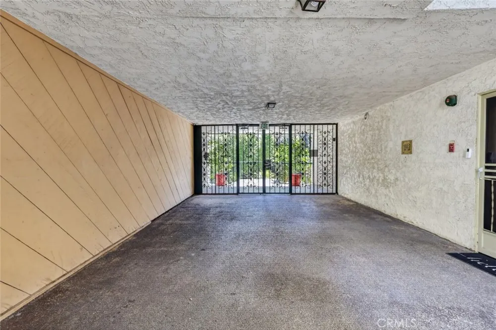 333 Burchett Street #206 Glendale, CA 91203