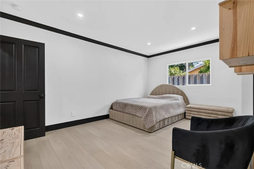 1519 Rose Burbank, CA 91505