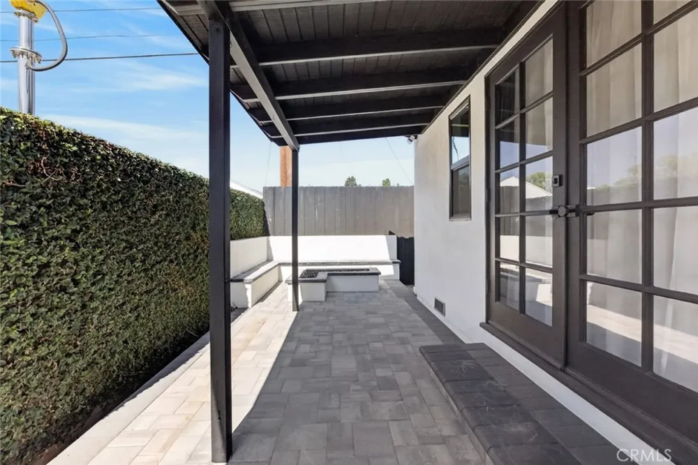 1519 Rose Burbank, CA 91505