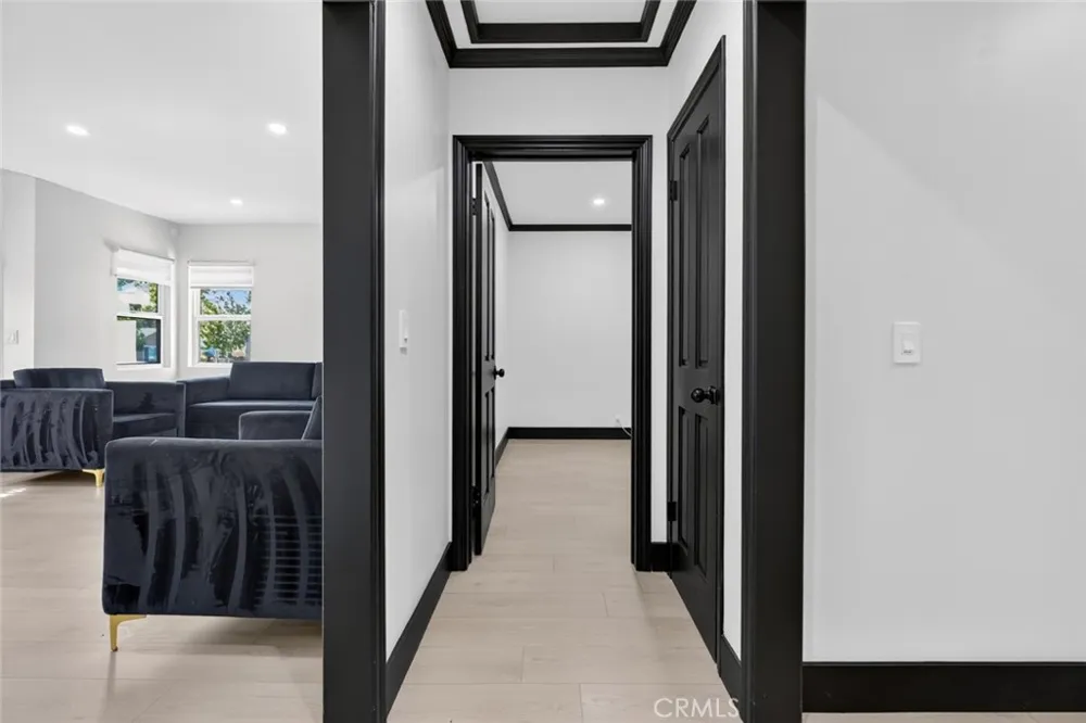 1519 Rose Burbank, CA 91505