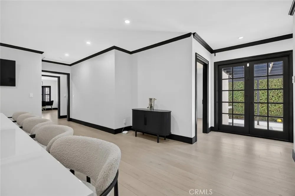 1519 Rose Burbank, CA 91505