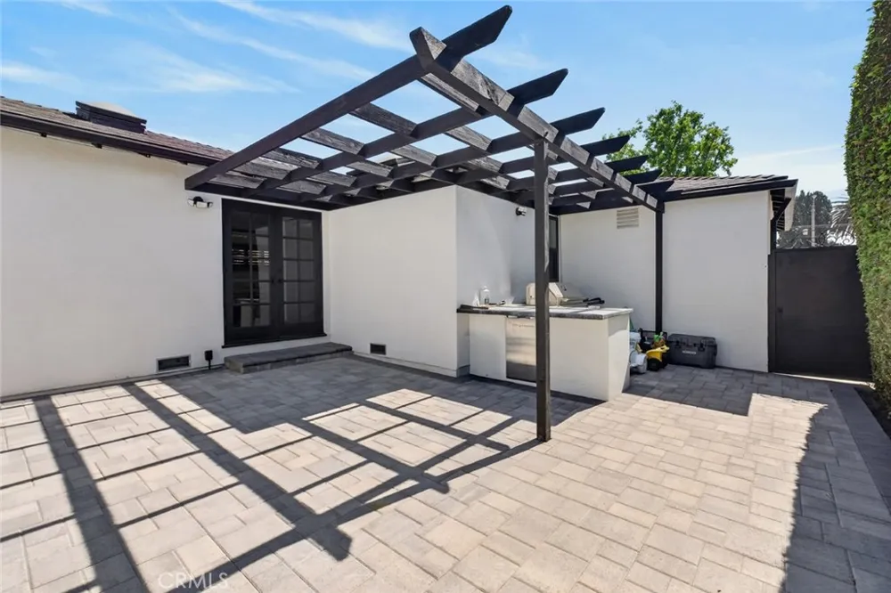 1519 Rose Burbank, CA 91505