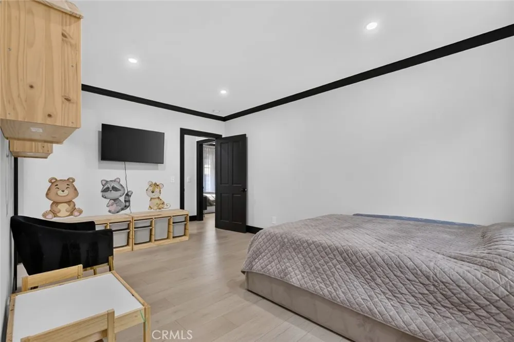 1519 Rose Burbank, CA 91505