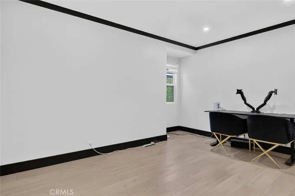 1519 Rose Burbank, CA 91505