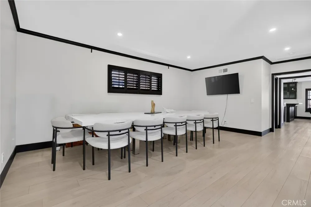 1519 Rose Burbank, CA 91505