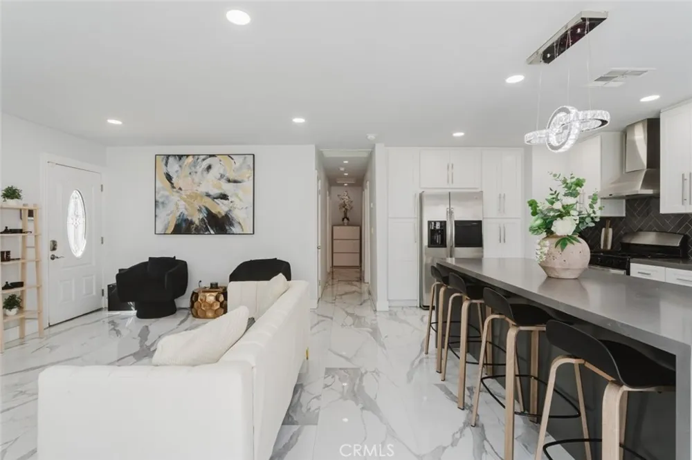 11900 Cometa Avenue Pacoima, CA 91331