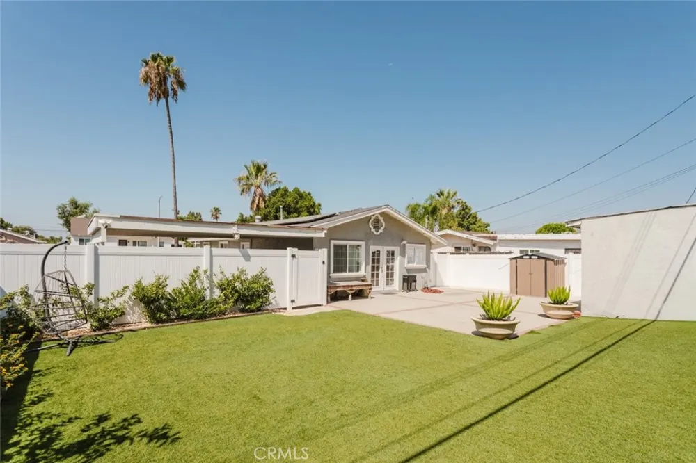 11900 Cometa Avenue Pacoima, CA 91331