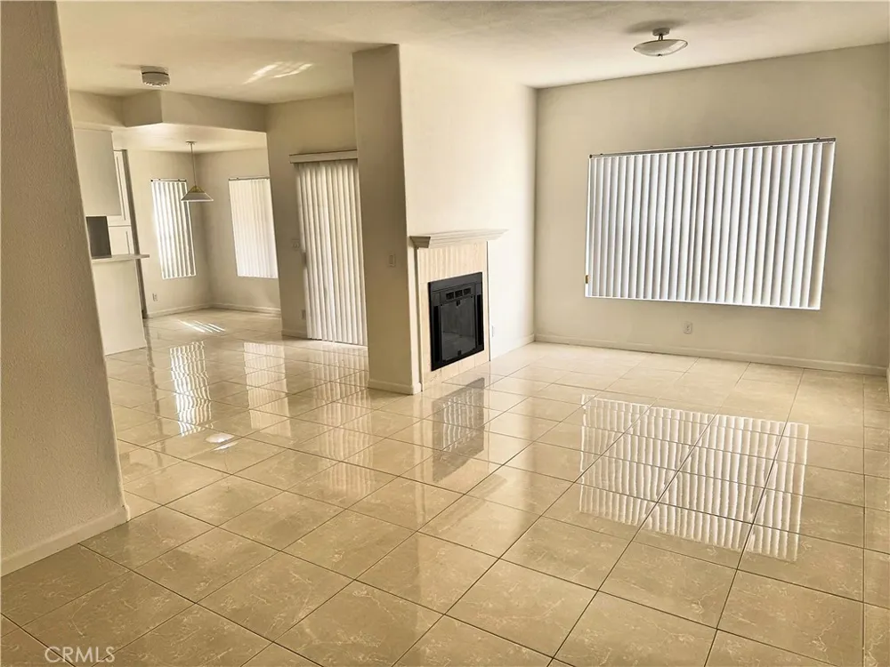 18319 Hart Street #3 Reseda, CA 91335