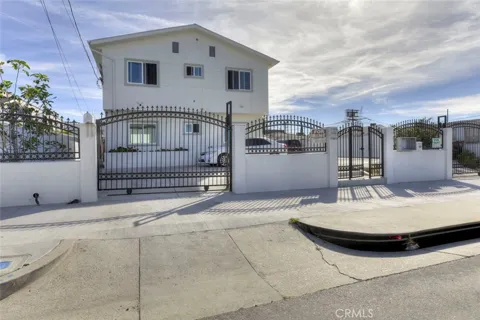 7408 Radford Ave