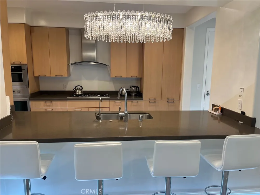 205 Caruso Glendale, CA 91210