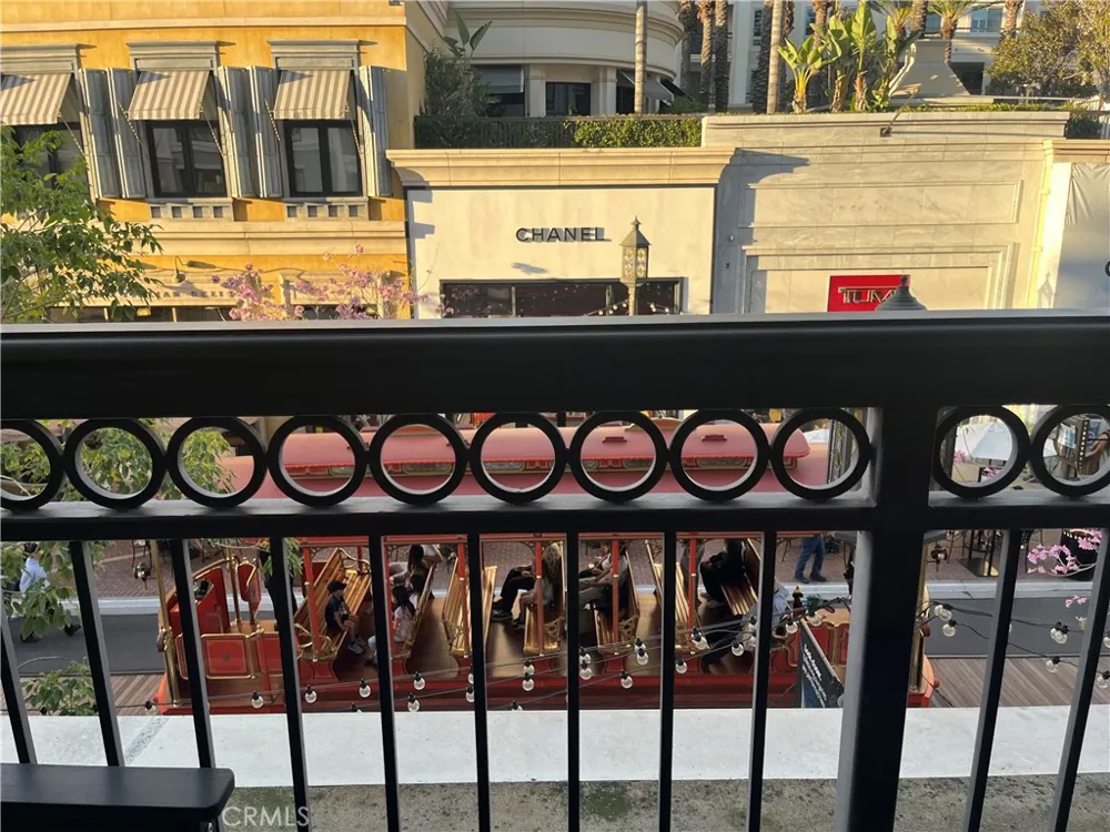205 Caruso Glendale, CA 91210