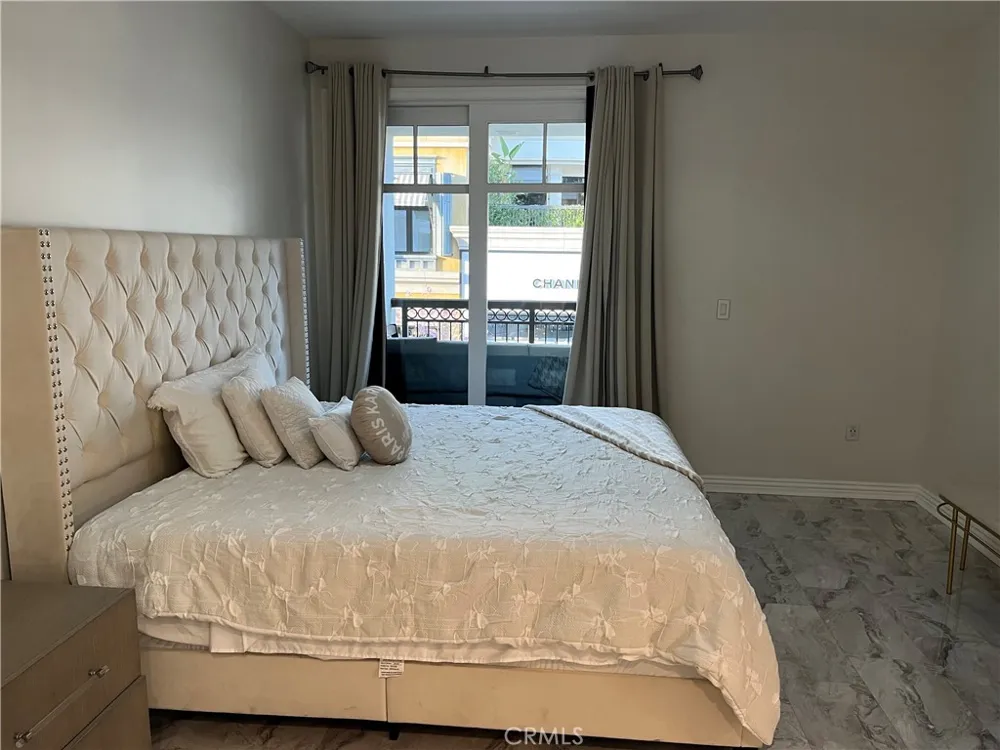 205 Caruso Glendale, CA 91210