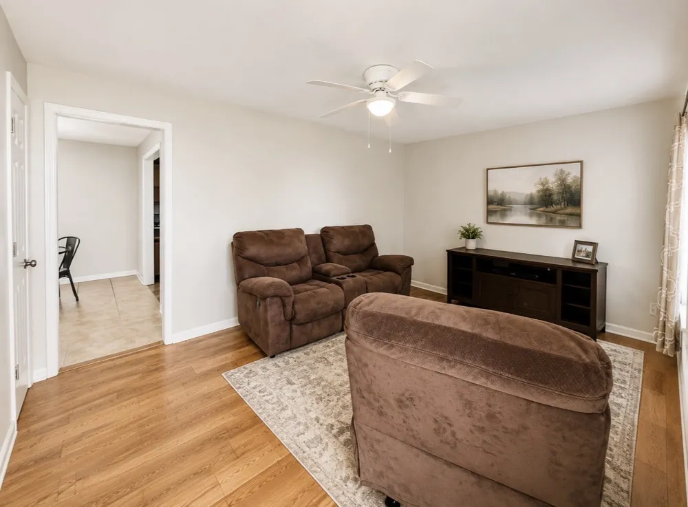 91 Oak Hts Erin, TN 37061