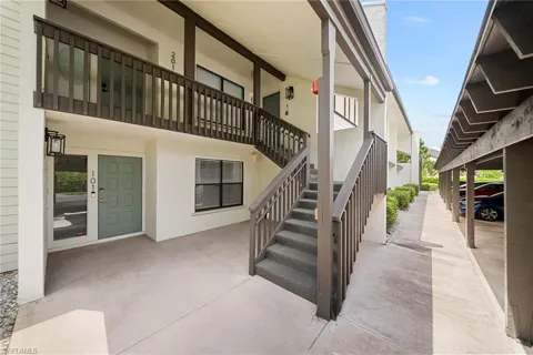 16472 timberlakes Drive #101