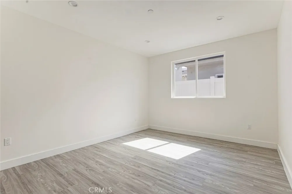 7856 Kyle St Sunland, CA 91040