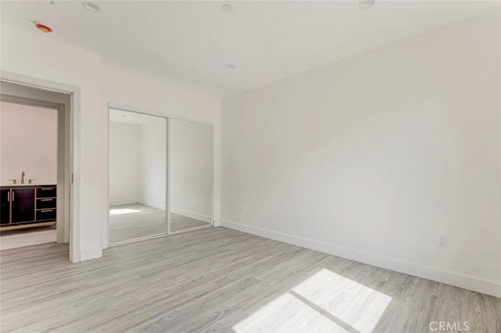 7856 Kyle St Sunland, CA 91040