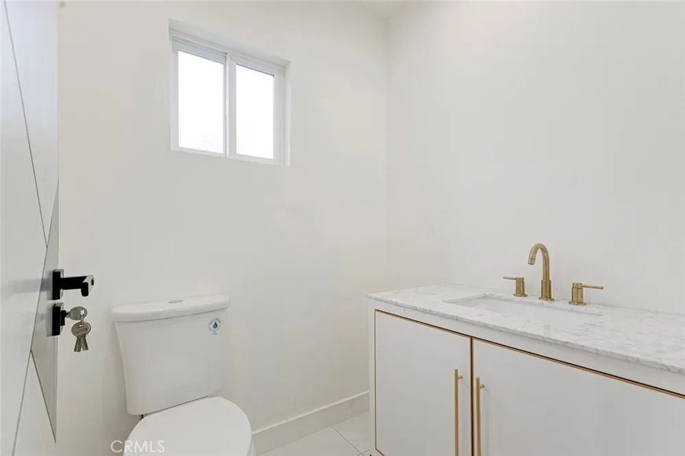 7856 Kyle St Sunland, CA 91040
