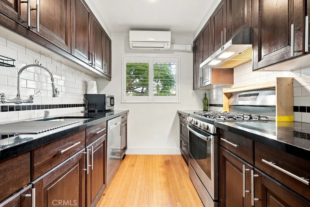 1615 Laurel Avenue #214 Hollywood, CA 90046