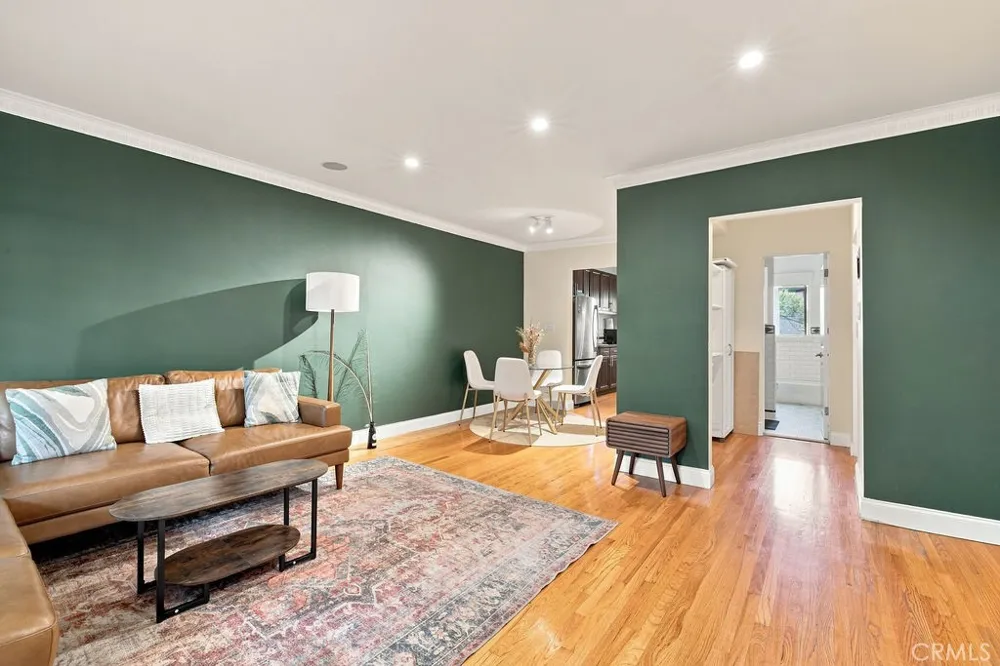 1615 Laurel Avenue #214 Hollywood, CA 90046