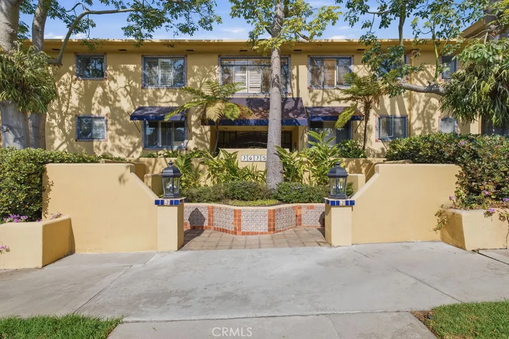 1615 Laurel Avenue #214 Hollywood, CA 90046