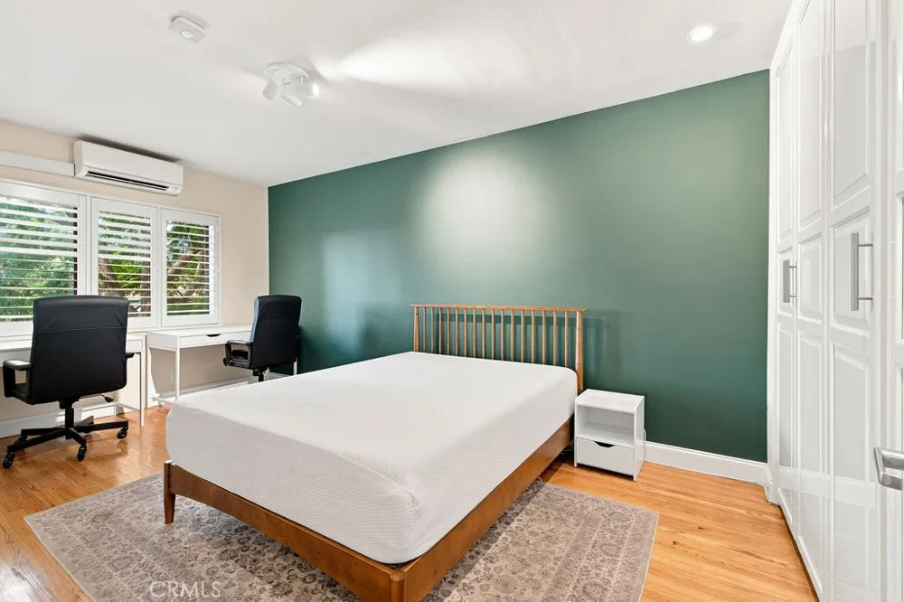 1615 Laurel Avenue #214 Hollywood, CA 90046